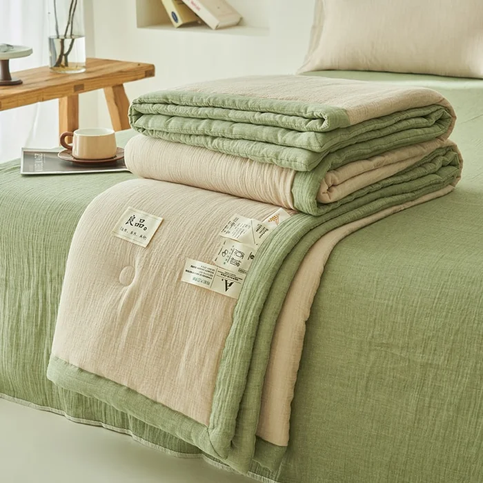 Summer Comforter 180x220cm White and Green