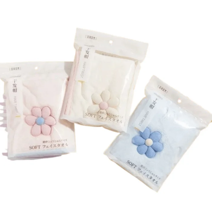 Three-dimensional appliquéd dry hair cap soft absorbent head wrapping shower cap Colour random 1 pc.