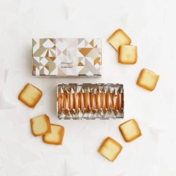 Translates to Bie Confetti 12 pieces