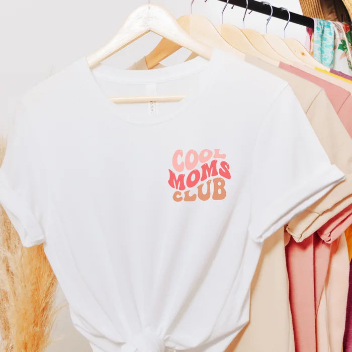 'Cool Moms Club' Graphic T-Shirt